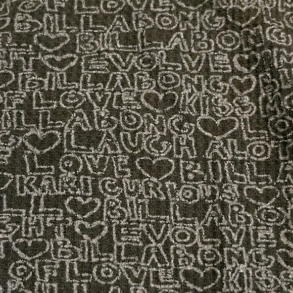 Billabong long sleeve Words and heart thermal - Picture 4 of 8